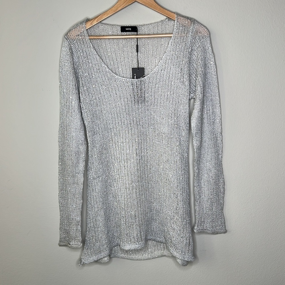 Uniq Chaser Silver Knit Sweater with Keyhole Back Size Large NWT!